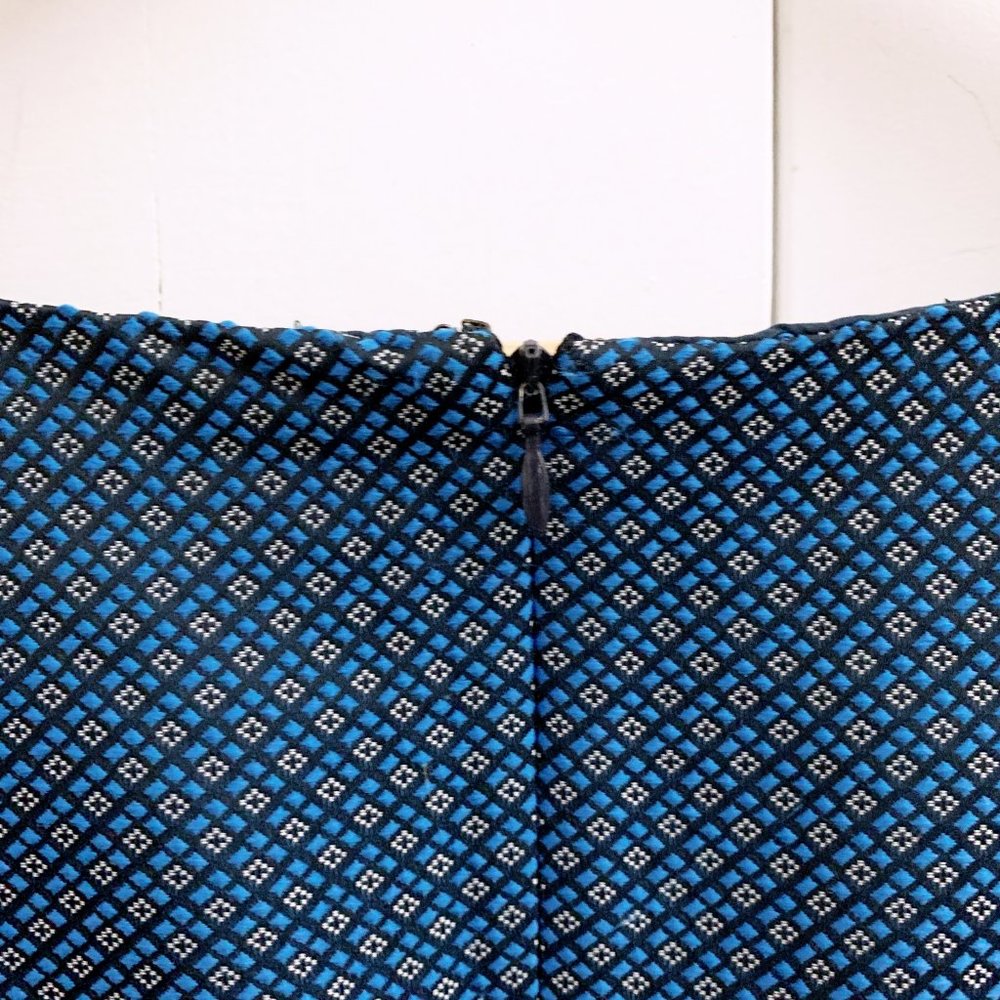Club Monaco Jacquard Shift Dress - Picture 3 of 5